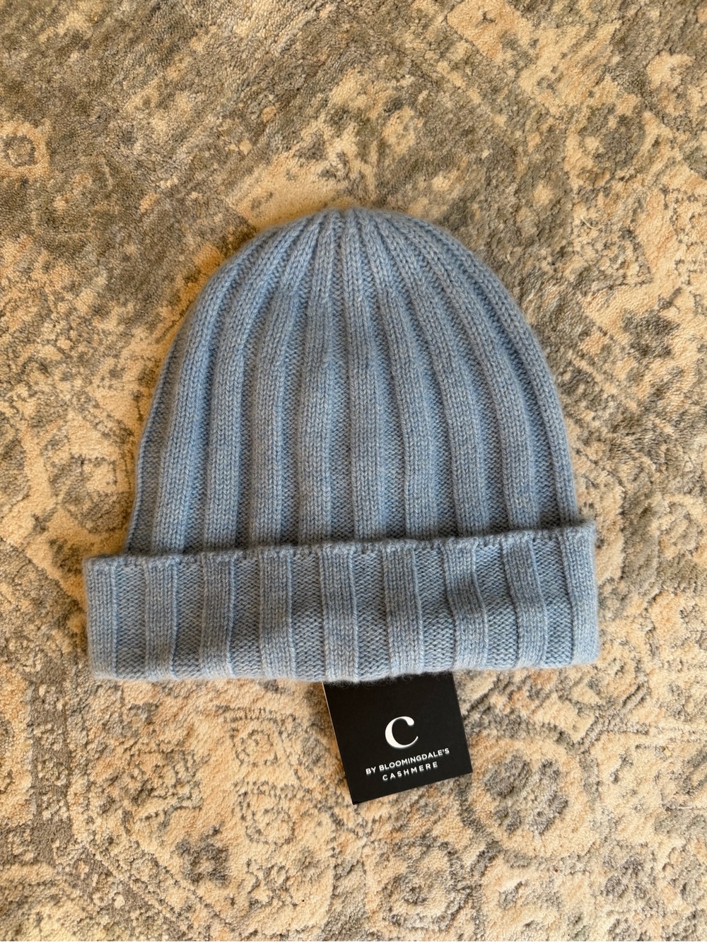 Bloomingdale's Light Blue Ribbed Cashmere Beanie